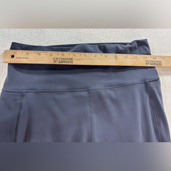 Vuori Women’s Leggings Size M Gray High Rise Yoga Athletic Stretch Pants - Picture 5 of 8
